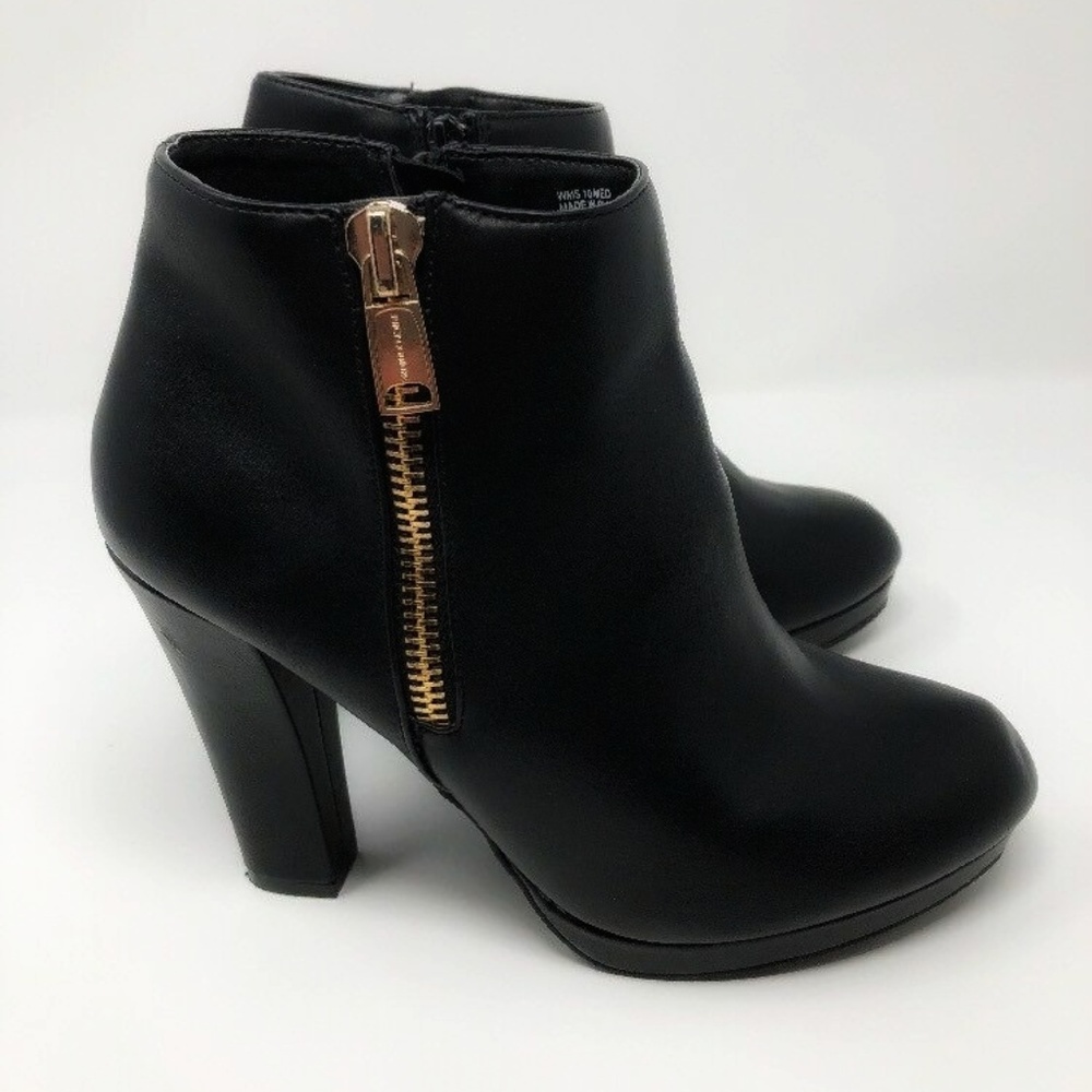 Juicy Couture Georgina Black Booties Size 10